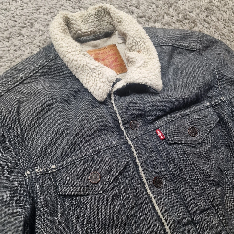 Levi's Type 3 Sherpa Trucker Jacket, photo 2 of 5