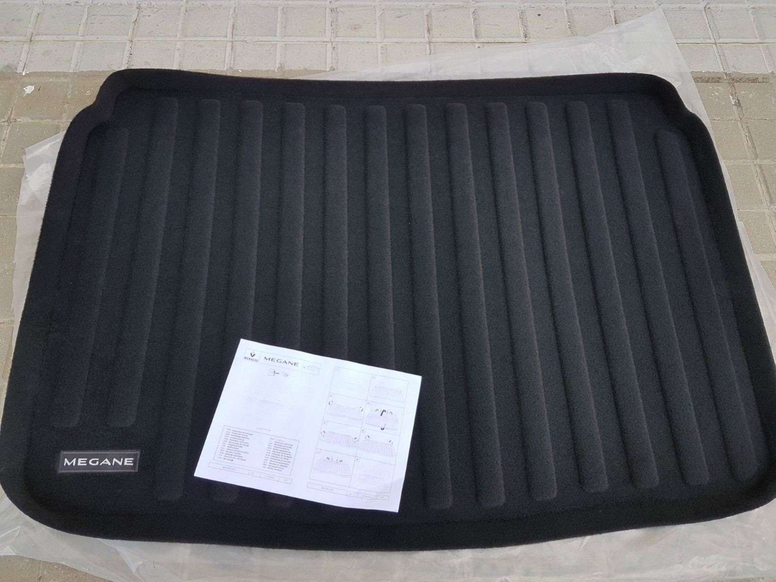 Tapis de coffre réversible Megane IV 4 Break pour éviter les taches et l'humidité