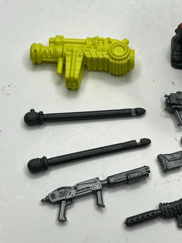 VINTAGE HASBRO 1993 G.I JOE COBRA ACTION FIGURE MEGA MARINES CYBER VIPER - Image 2 of 4