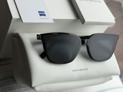 new- Gentle Monster - Mondo COL 01 Black Frame + Black Tinted