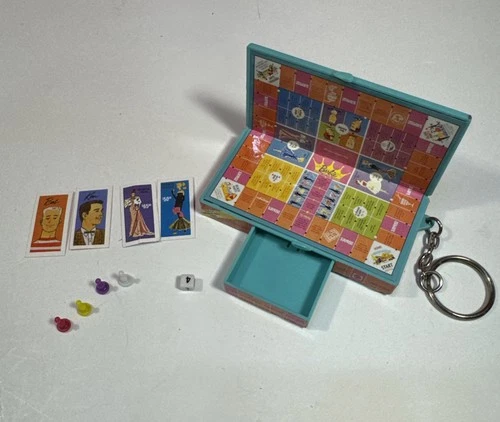 Barbie Queen of The Prom Keychain Mini Board Game Basic Fun 1999 Vintage complet