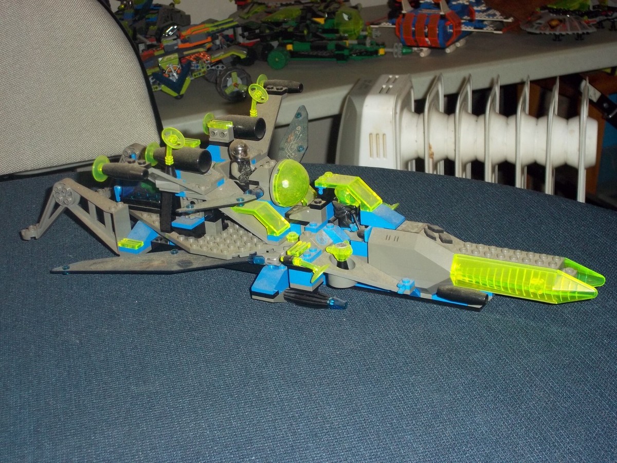 LEGO Space: Celestial Stinger (6969), Used - 95% Complete Set, w 