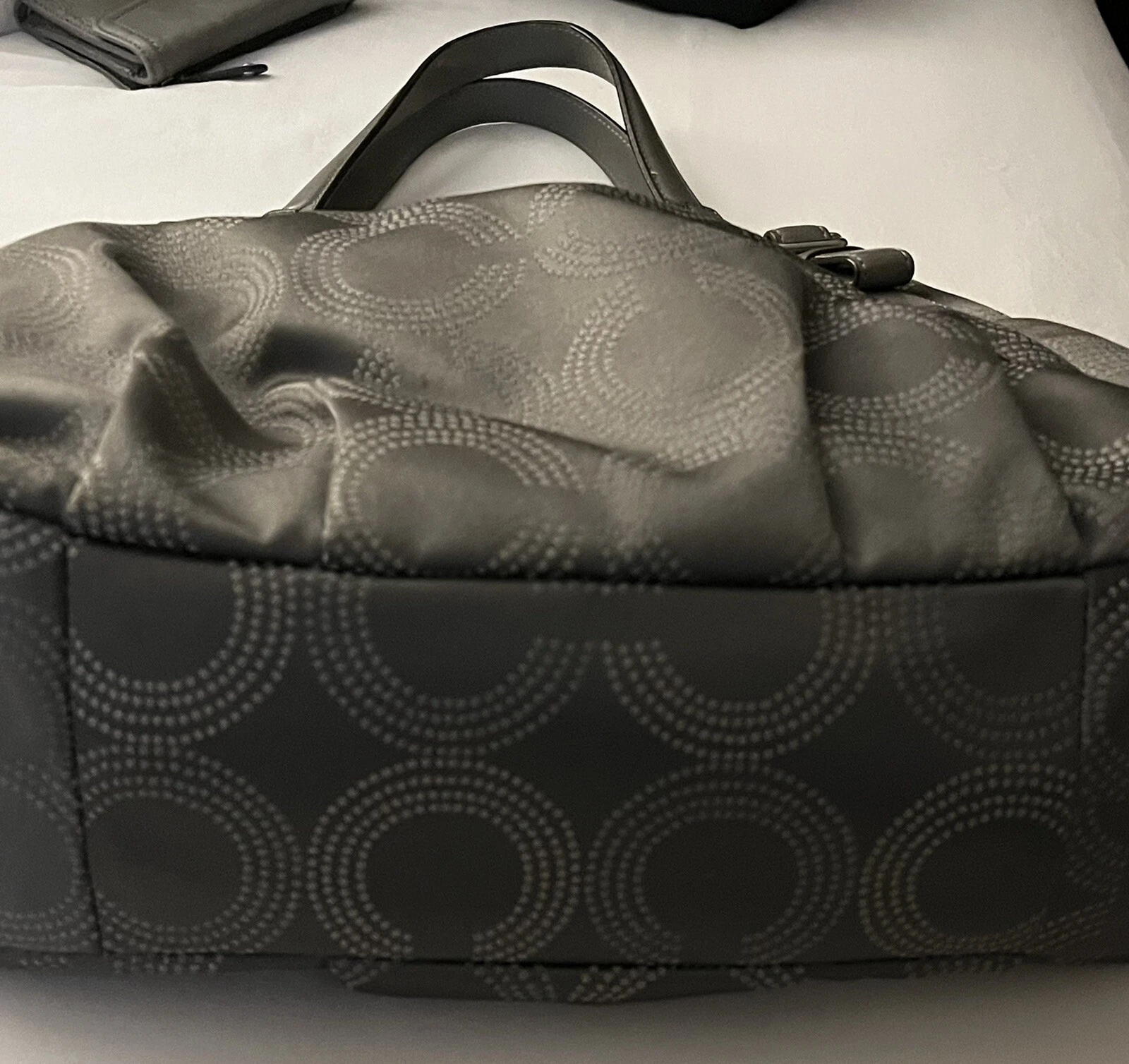 Borsa a tracolla Coach Madison Maggie OpArt argento firma e pelle grigia