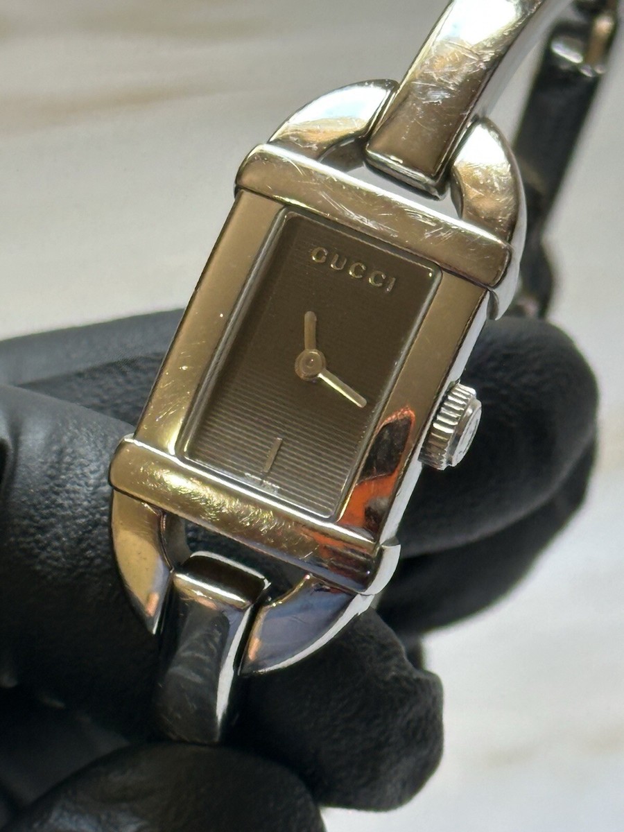 GUCCI レディース腕時計 シルバー 6800L Sサイズ Gucci 6800L Silver Stainless Steel Swiss-Made 16mm Ladies