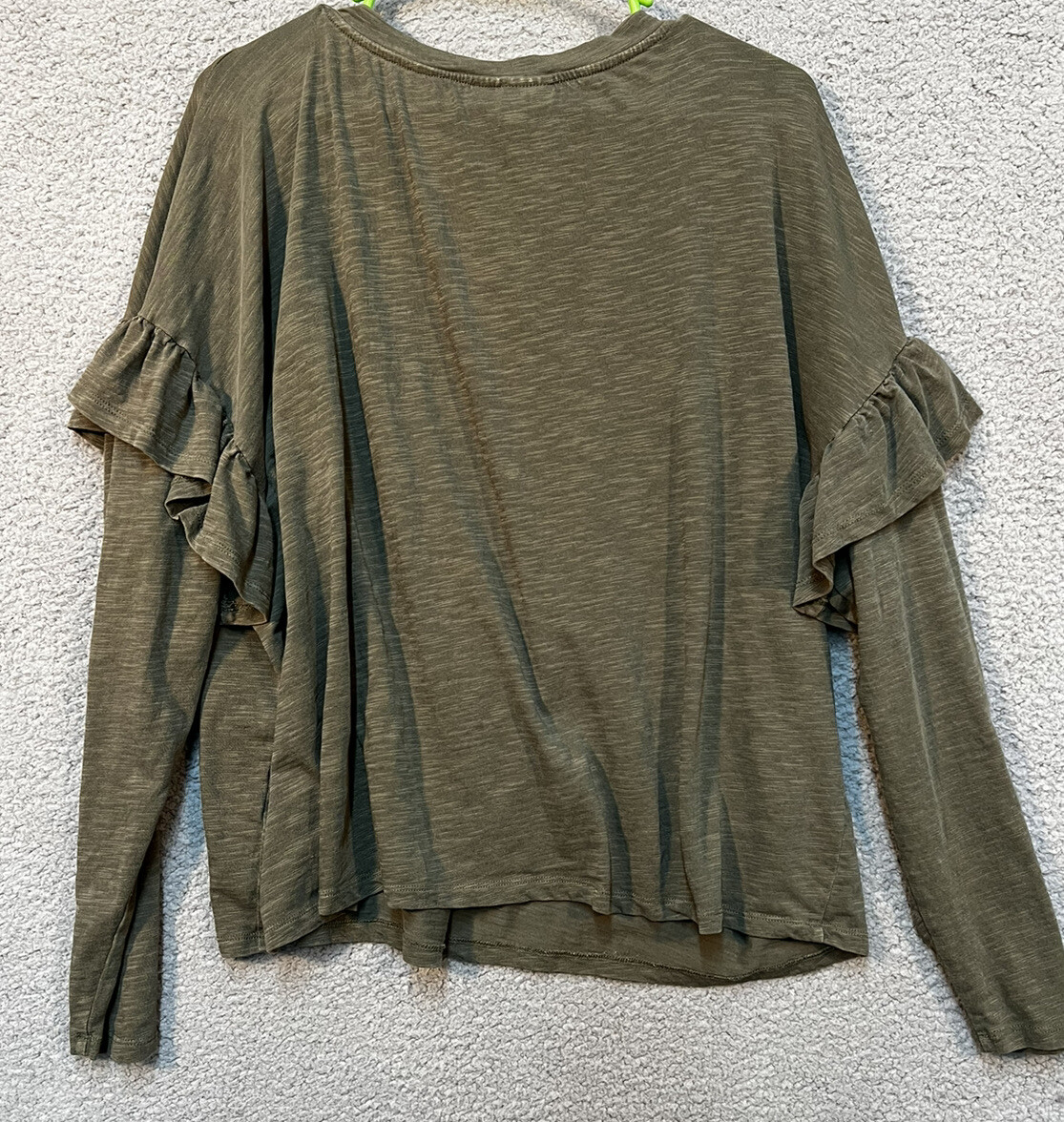 Universal Thread Women's Ruffle Shoulder Shirt Ol… - image 4