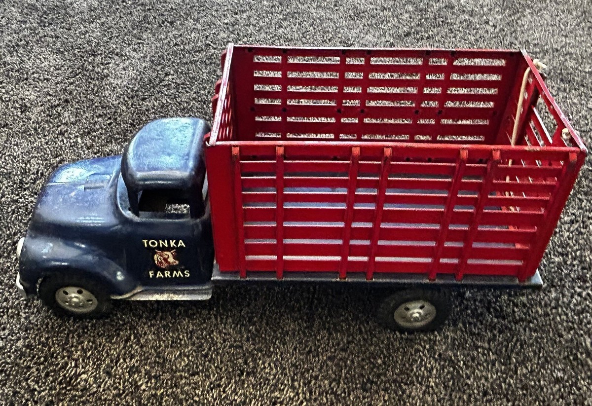 Vintage 1957 Tonya Toys Tonia Farms Stock Rack Farm / Cattle Truck