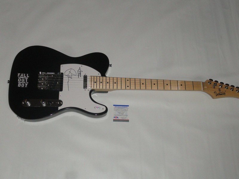 FALL OUT BOY SIGNED BLACK ELECTRIC GUITAR PETE WENTZ ANDY HURLEY PSA COA