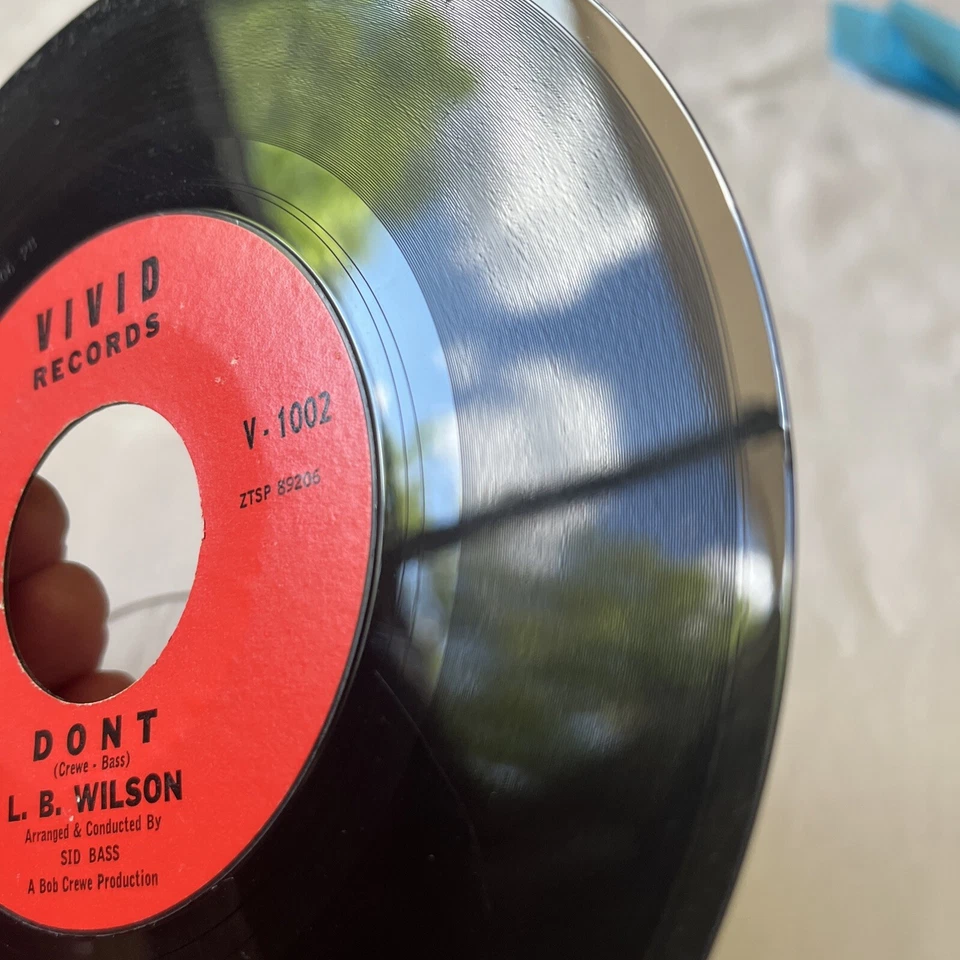 LATIN SOUL 45 - L.B. Wilson – Don't / Poco Loco VG+ 45rpm VIVID RECORDS  1963 - Image 4 of 4