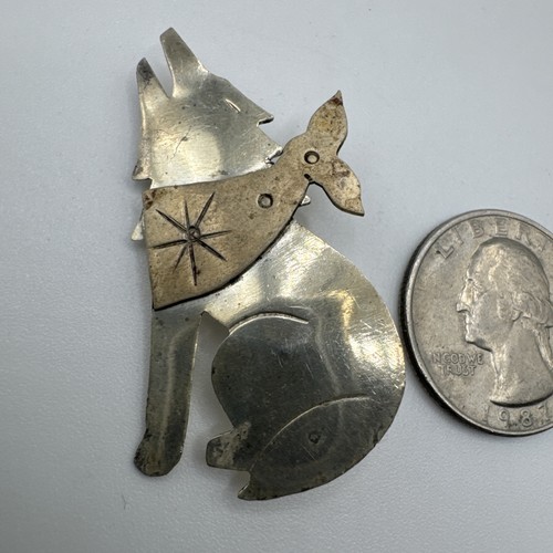 VINTAGE STERLING COYOTE PIN