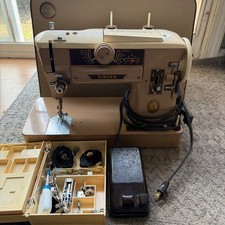 Vintage Singer 401A Slant-O-Matic Sewing Mach...