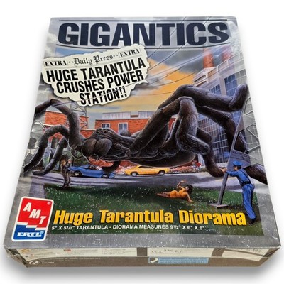 1996 AMT/ERTL Gigantics Huge Tarantula Diorama Kit#8391  Brand New Sealed Model 