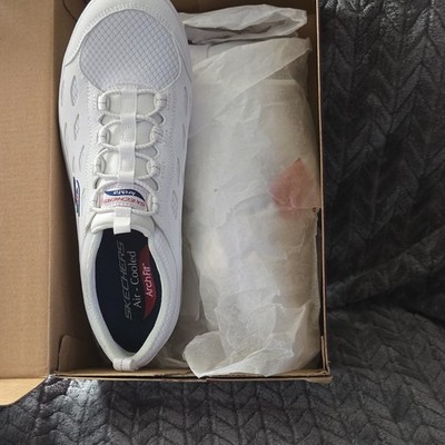 SKECHERS Arch Fit Women's White Lace Up Low Top Sneakers Arch Support