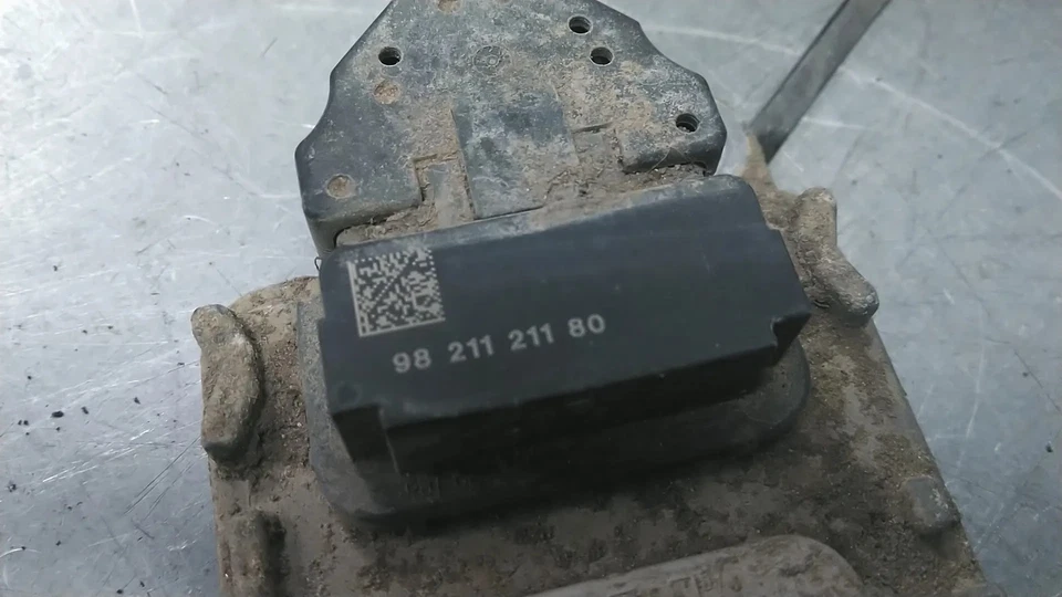 SONDE LAMBDA derrière Citroën Jumpy 2018 9821121180 - Photo 2/2