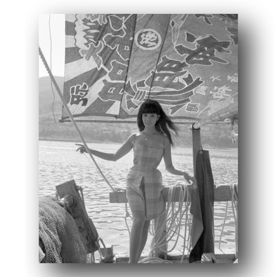 Mie Hama on Set of James Bond You Only Live Twice 1967 Vintage Photo 8x10 Photo