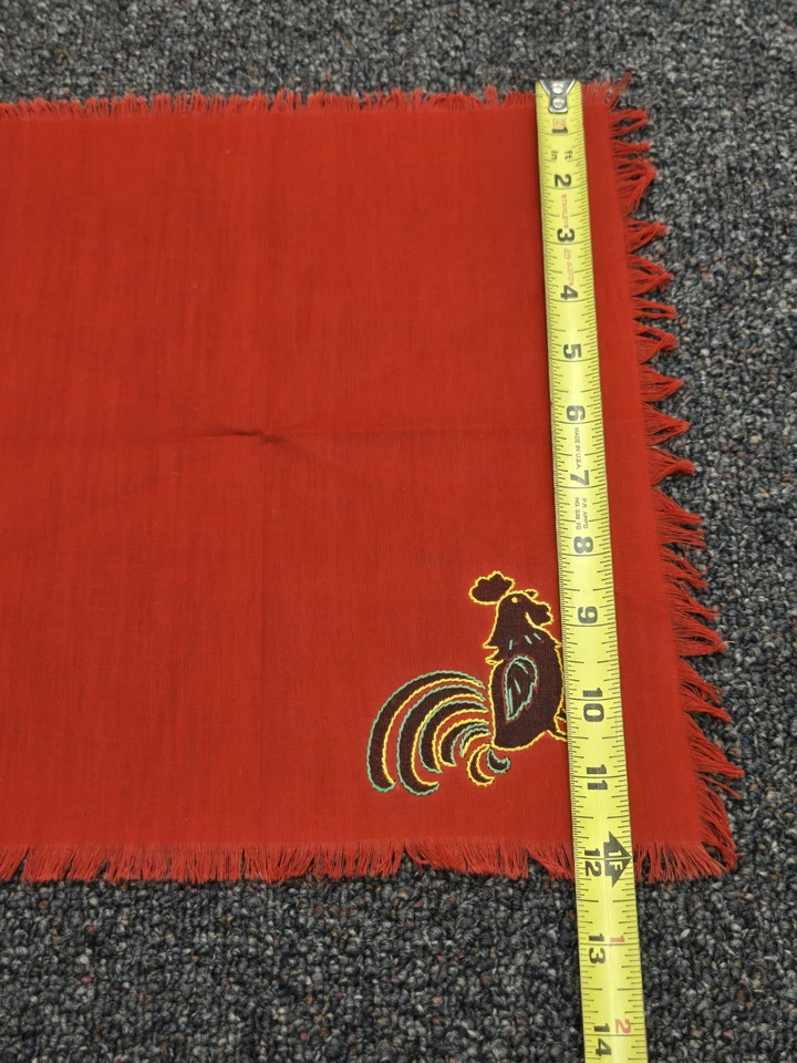 Pañuelo de gallo hecho a mano rojo de colección con flecos 12" x 11,5" Foto 4 de 4