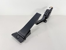 2013-2018 Hyundai Santa Fe Sport Accelerator Pedal Sensor Assembly 32700-4z000