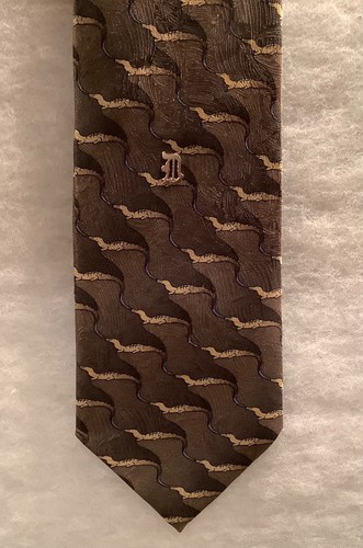 Vintage 14K Yellow Gold Tie Tack Olde English Initial D - 1/2-Inch x 3/8-Inch - Picture 3 of 9