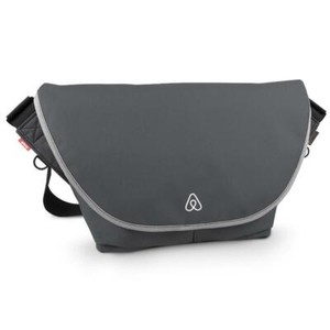 white envelope bolsa