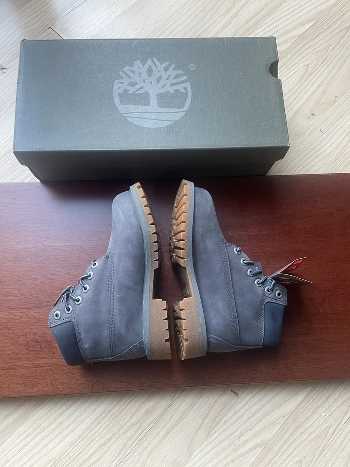 Botas Timberland 6 pulgadas Premium Gris Clásicas 13.5 Juveniles Nuevas En Caja Primaloft Foto 3 de 4
