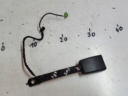 VW GOLF 7 VII SPORTSVAN 14-17 Jahre GÜRTELSCHNALLE, VORNE RECHTS / AU 46506