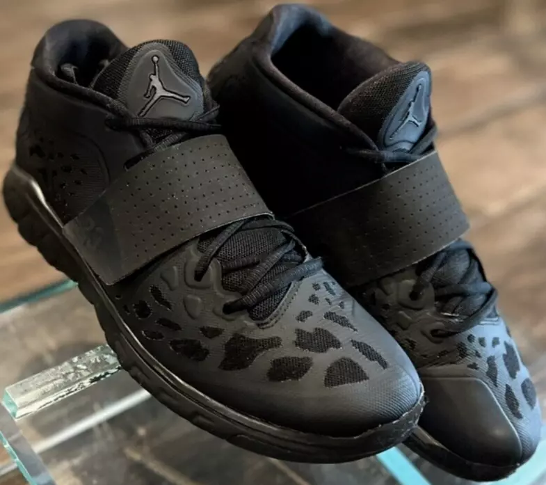 Nike flight hotsell flex trainer