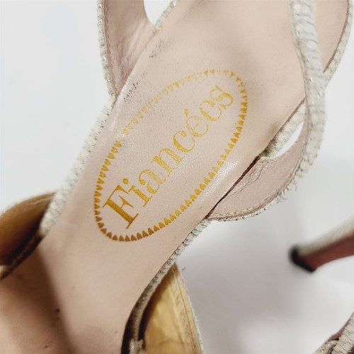 Vintage Fiancees White Metallic Silver Clear Rhinestone Heels Size 6.5 N - Picture 4 of 9