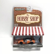 2011 '11 NISSAN GT-R WITH RACE CAR DRIVER FIGURE THE HOBBY SHOP GREENLIGHT 2018