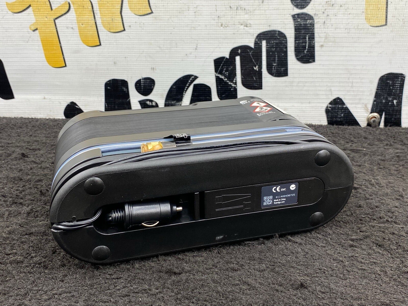 2015 Maserati GranTurismo MC Tire Inflator Air Compressor OEM
