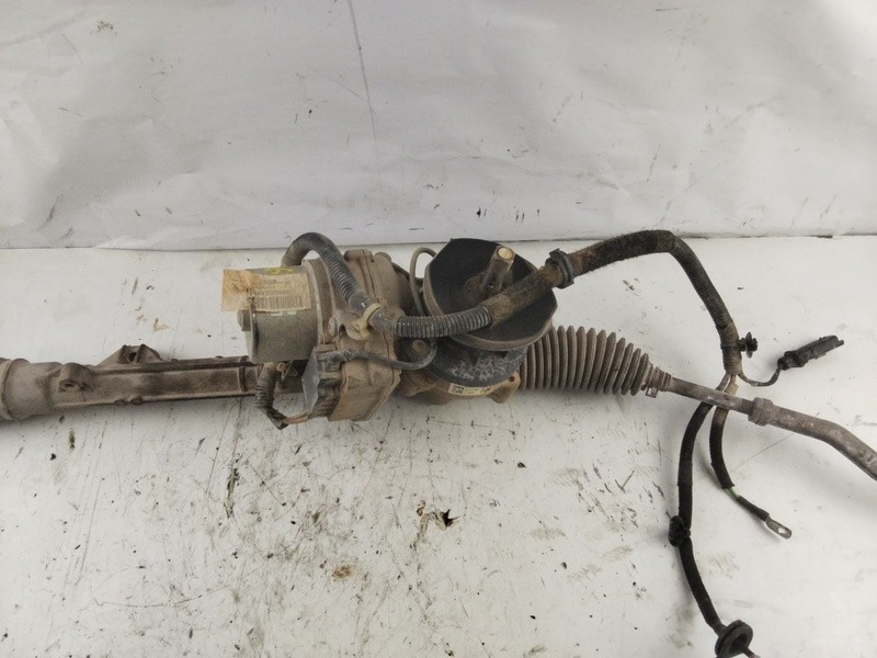 6820000190B steering zipper Peugeot 2008 --.2013- Allure 1736773