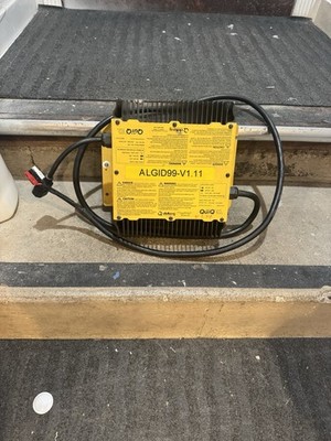 48V 18A 0.86kw Battery Charger Delta-Q QuiQ 912-4800