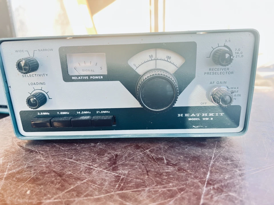 Heathkit HW-8 QRP CW Transceiver, power supply, speaker, and meter - Image 4 of 4