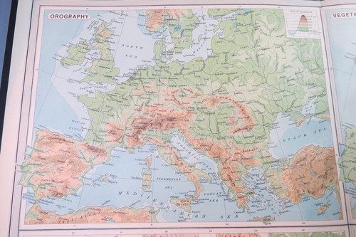 "THE TIMES" ATLAS - EUROPE- PHYSICAL FEATURES & POPULATION - 45 x 58.5 cm - Picture 3 of 7
