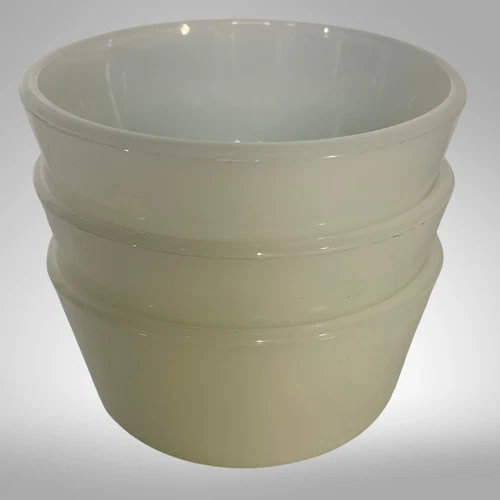 Custard Cups Milk Glass Set of 3 Oven Proof 434 Fire-King/Anchor Hocking Vintage