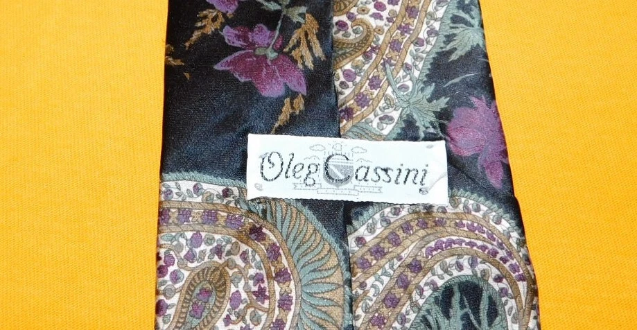 CORBATA PAISLEY OLEG CASSINI HECHA EN EE. UU. PÚRPURA/VERDE/BLANCO - CORBATAS DE DISEÑADOR. Foto 3 de 3