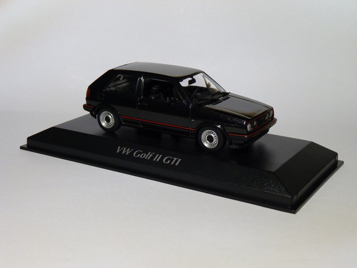 Minichamps  1：43 s-l1200.jpg