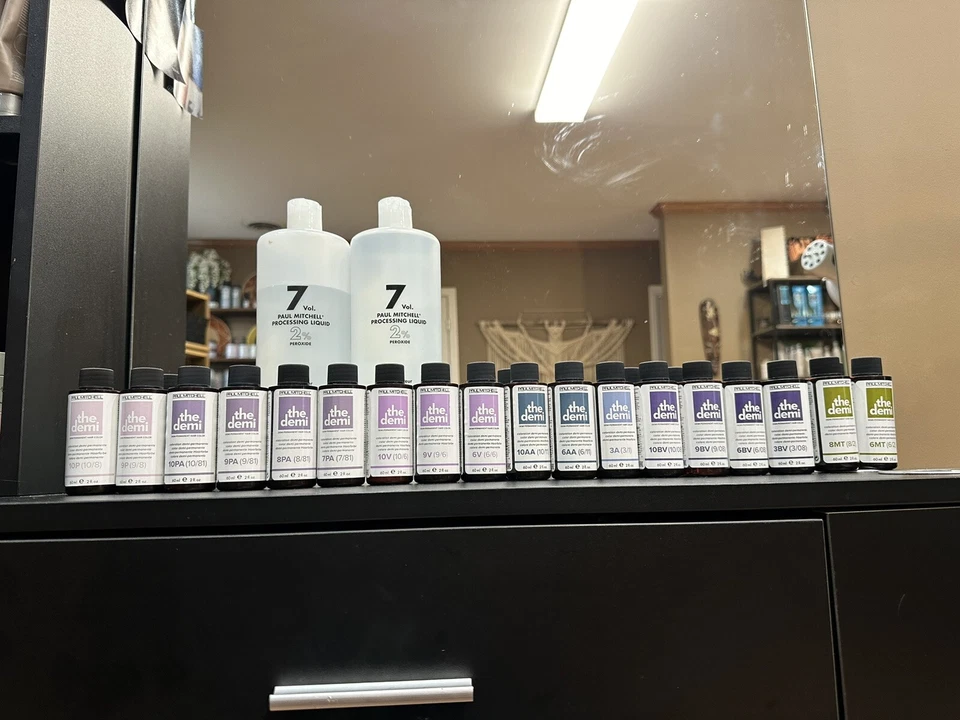 Color de cabello profesional Paul Mitchell THE DEMI 23-2 oz. Botellas y desarrollador Foto 2 de 4