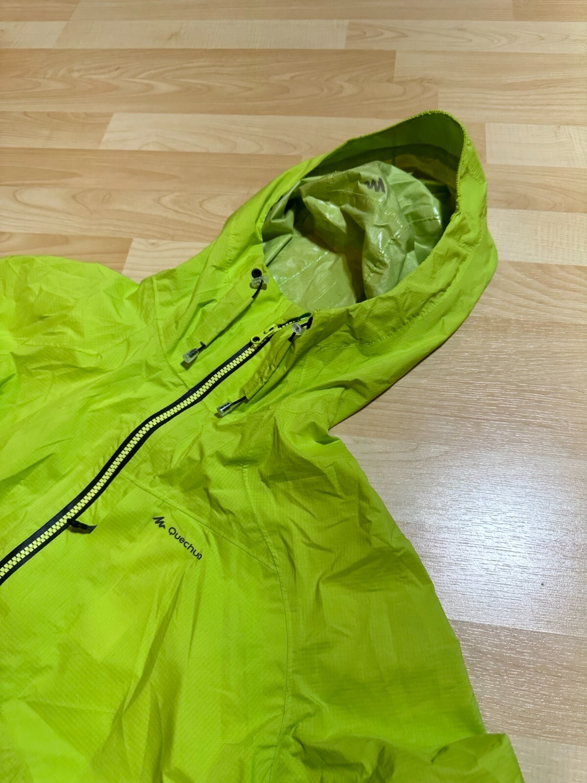 Decathlon Quechua Rain Jacket Large Ultra Light Water… Gem
