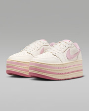 Nike Air Jordan 1 Triple Stack Pale Ivory HV8...