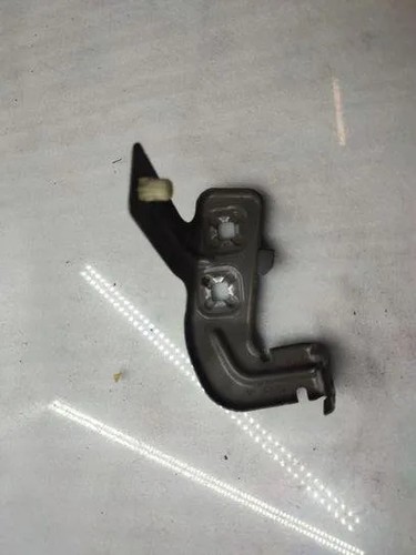 BMW 3 Touring F31 Kotflügelhalter vorne rechts 7255821 2.00 Petrol 25736210