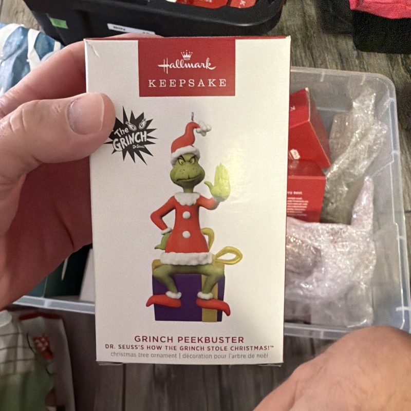 2023 Hallmark Grinch Peekbuster Ornament - How The Grinch Stole Christmas