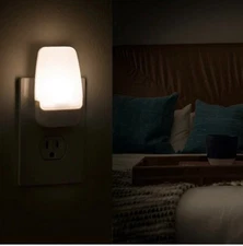 General Electric Automatic LED Night Light Energy Saver Light Sensor 