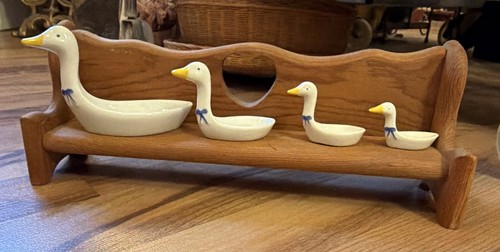 VTG. Avon 1980's Ceramic Set of 4 Goose Measuring Spoons With Wooden bench 