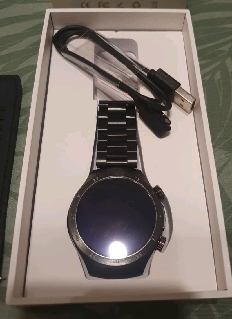 Smartwatch Kenys V83+HD in buone condizioni foto 2