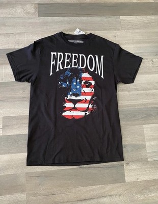 BROOKLYN VERTICAL Freedom Men s T-Shirt Medium Lion Red White and Blue Cotton 