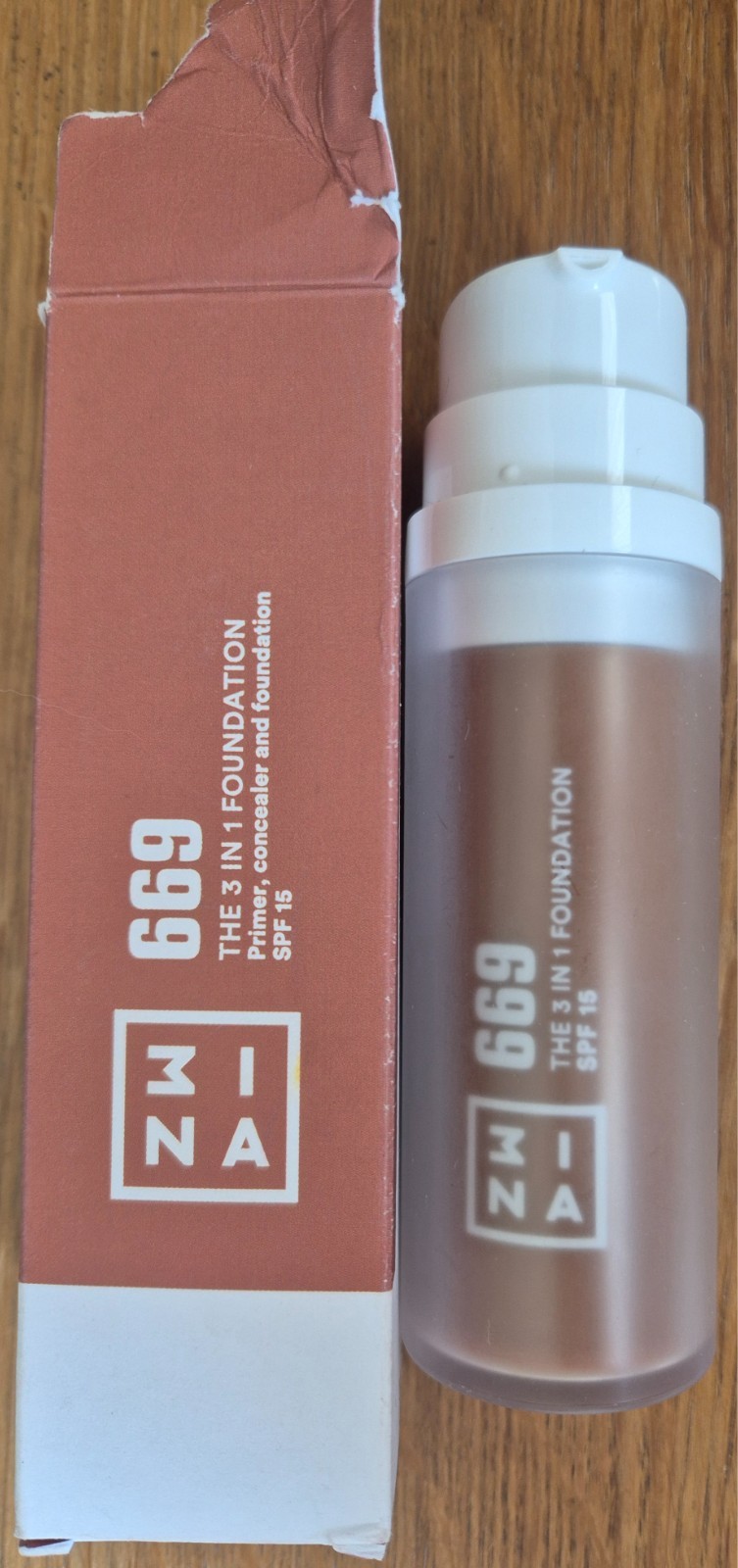 3INA The 3 In 1 Foundation 669 30ml Primer Concealer Foundation SPF 15, NEW
