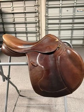 Pessoa XCH Heritage Pro Saddle 17" with 3 gullet plates and cover