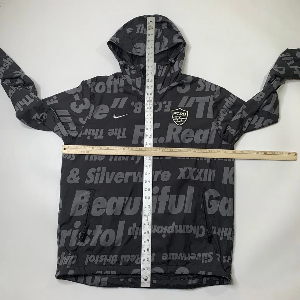 Chaqueta cortavientos Nike X Real Bristol FC para hombre M mediana estampada AOP FCRB Foto 3 de 4