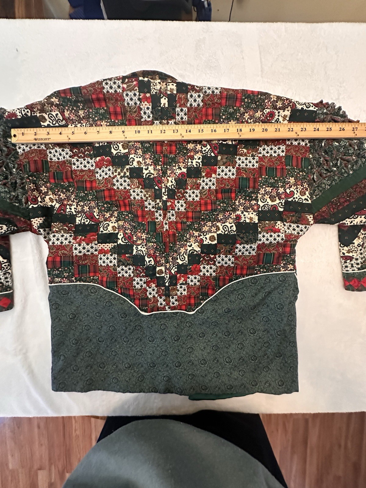 Handmade Patchwork Christmas Quilted Jacket Butto… - image 9