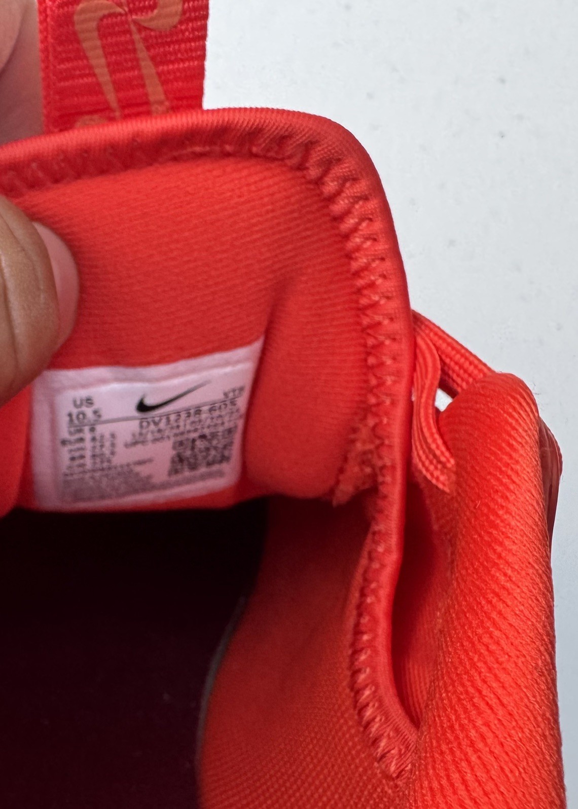 SIZE 10.5 WOMENS / 9 MENS - NEW Nike Motiva Picante Red DV1238-605 SNEAKERS image 2