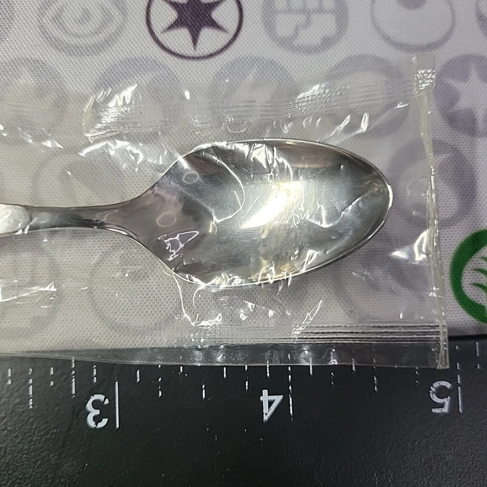 New Vintage Oneida Community Stainless Chatelaine Child/Youth Spoon (NEW IN BAG) - Image 2 of 4